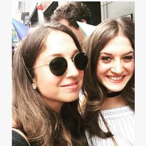 Meet your Posher, Kelly